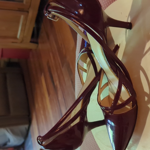 MICHAEL  marone patent kitten heel size 7 - Picture 6 of 6